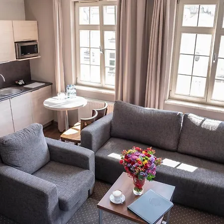 Neptun 4*