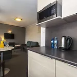Neptun شقة فندقية 4*