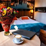 شقة فندقية Neptun 4*