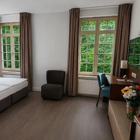 Neptun 4*